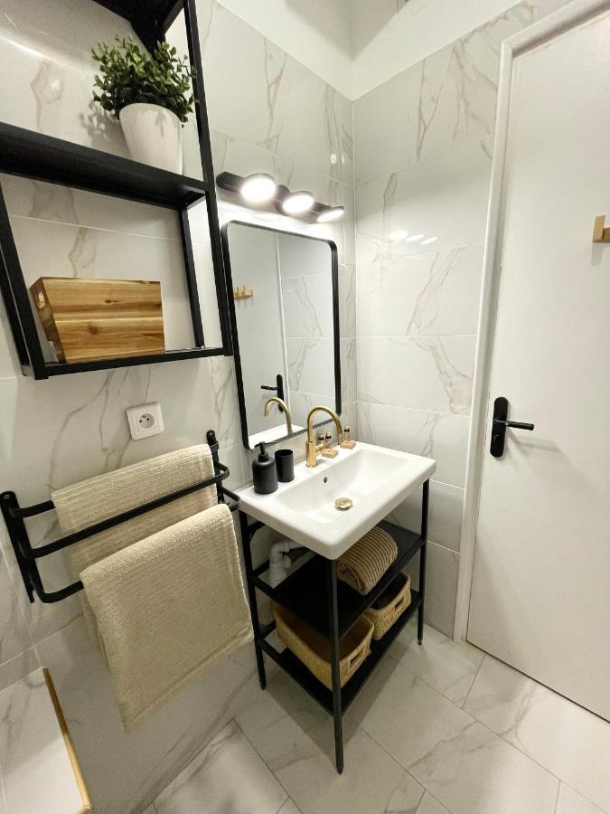 Апартаменты Cosy Cocoon - 2 To 4 Travelers. Ницца Экстерьер фото